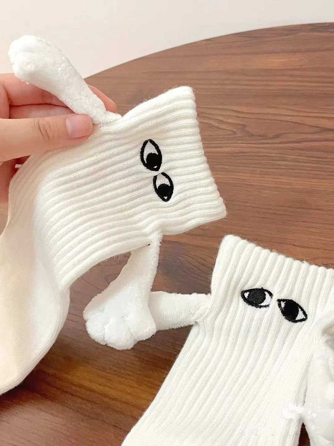 Magnetic Connection Couple Socks